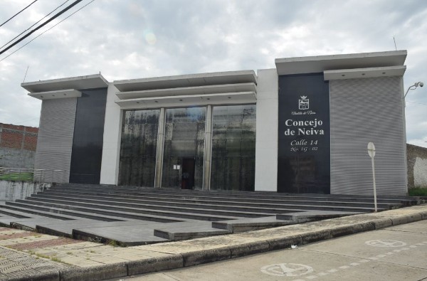 Este proyecto tiene como objetivo modificar los artículos 2, 3 y 4 del Acuerdo Municipal 006 de 2017, mediante el cual se institucionalizó la Bienal Internacional de Novela José Eustacio Rivera