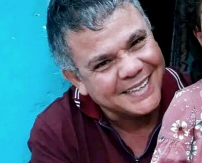 Un trágico accidente de tránsito cobró la vida de Édgar Cortés Álvarez, de 59 años, quien se movilizaba en una motocicleta de placa HEQ52B por la vía que de Neiva conduce al corregimiento de El Caguán.
