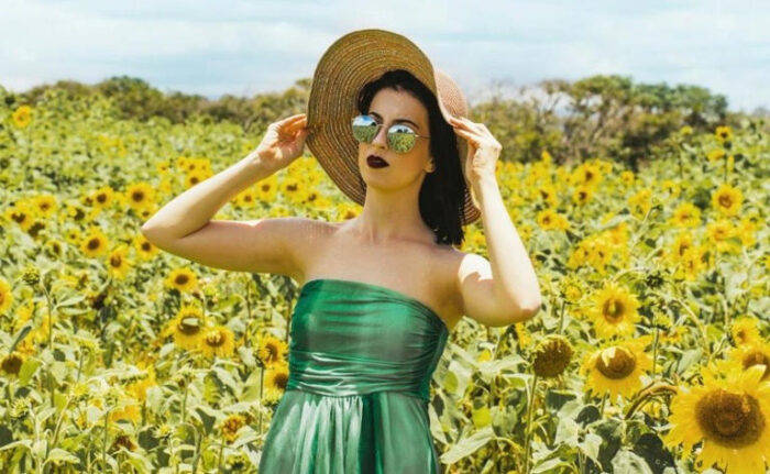 Estos son los cinco colores que dominarán el verano 2025. Tonos vibrantes, elegantes y frescos para renovar tu clóset con estilo.