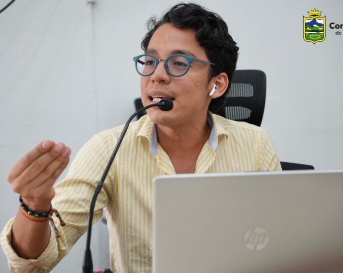 El Concejo de Neiva rechazó los ataques y discursos de odio contra el concejal Humberto Perdomo y pidió respeto por la dignidad.
