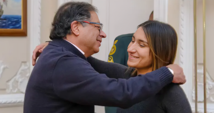 Laura Sarabia niega castigo diplomático