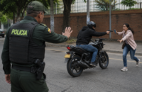 Manual nuevo, dolores de cabeza para policías