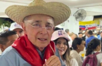 Uribe denuncia extorsiones a cafeteros del Huila