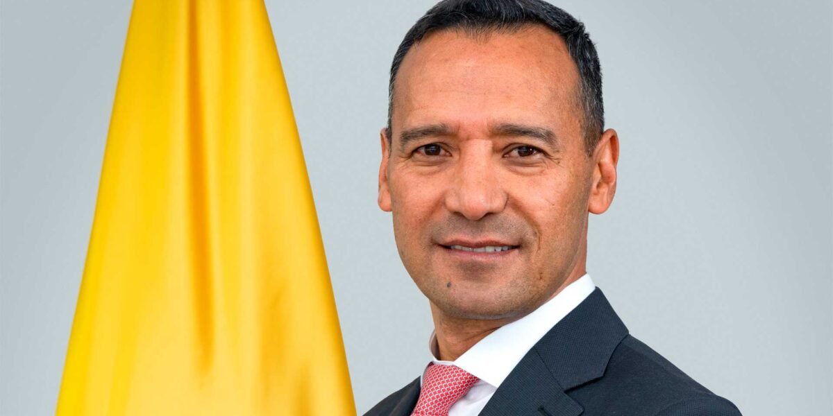 Ministro de Defensa llega a Neiva para reunión clave de seguridad entre Huila y Tolima