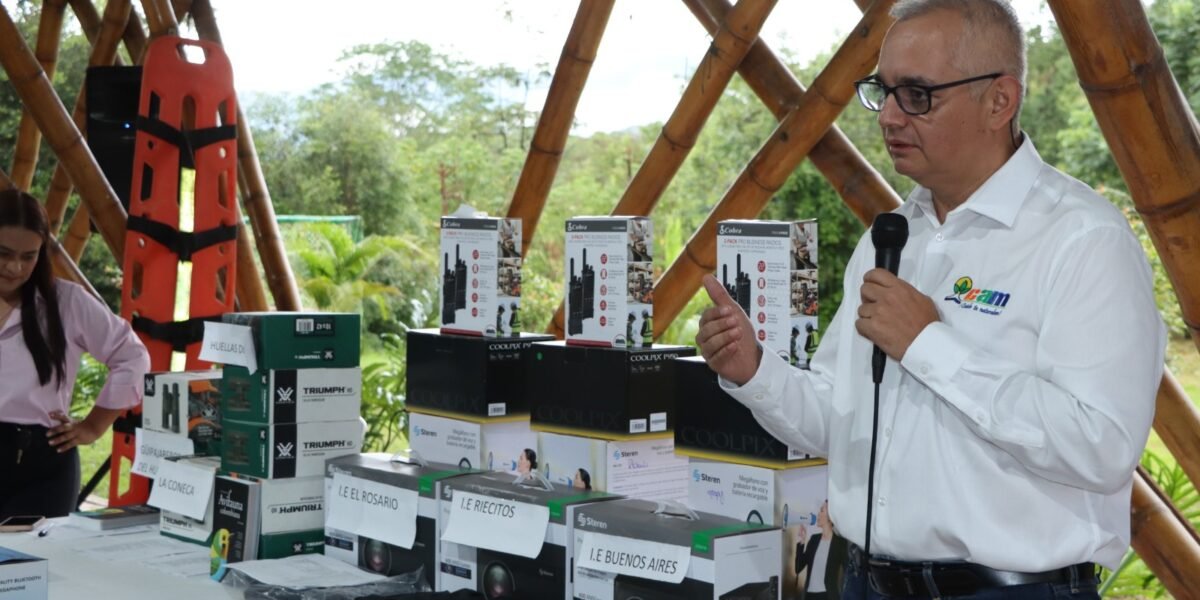 CAM fortalece PRAES y PROCEDAS en el Huila