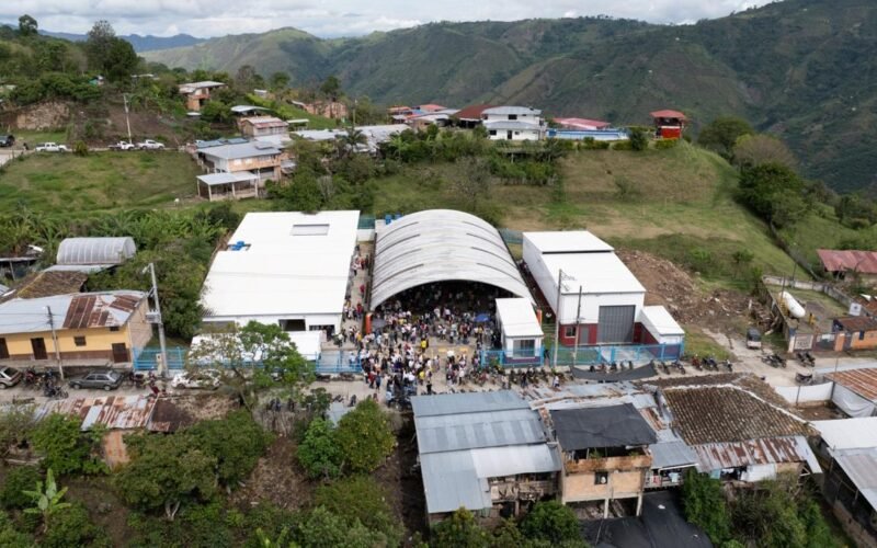 Adjudican vía de acceso a Oporapa en el sur del Huila