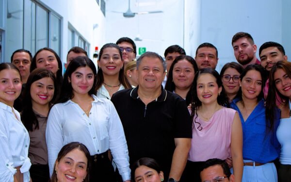 Concejal fue jurado en feria académica de Gestión Pública