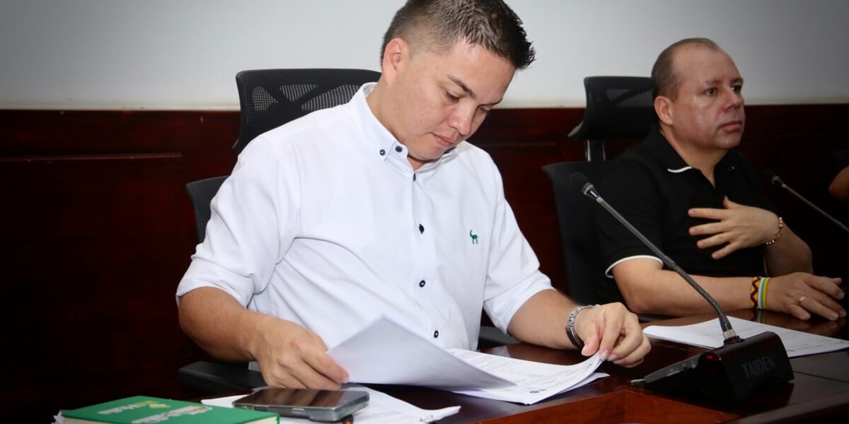 Asamblea del Huila aprobó incremento salarial en la Contraloría