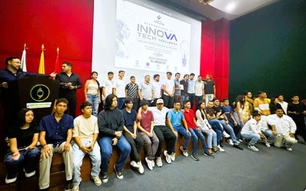UCC Neiva destaca en encuentro de IA