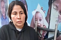 Madre se encadena en EPS por su hijo enfermo