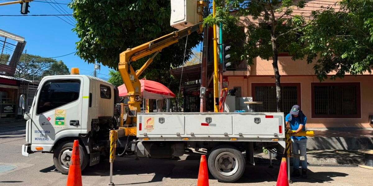 Tras fallas reactivan semáforo clave del sur de Neiva