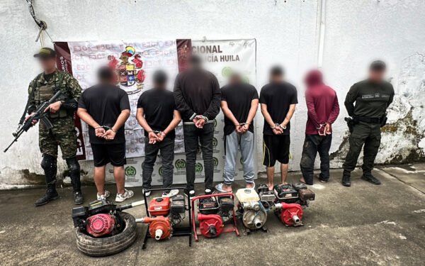 En Gigante capturan seis hombres por minería ilegal