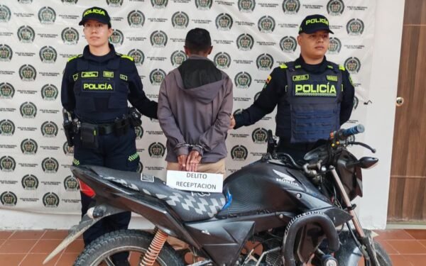 En Tarqui recuperan moto hurtada en Cali y capturan a un hombre