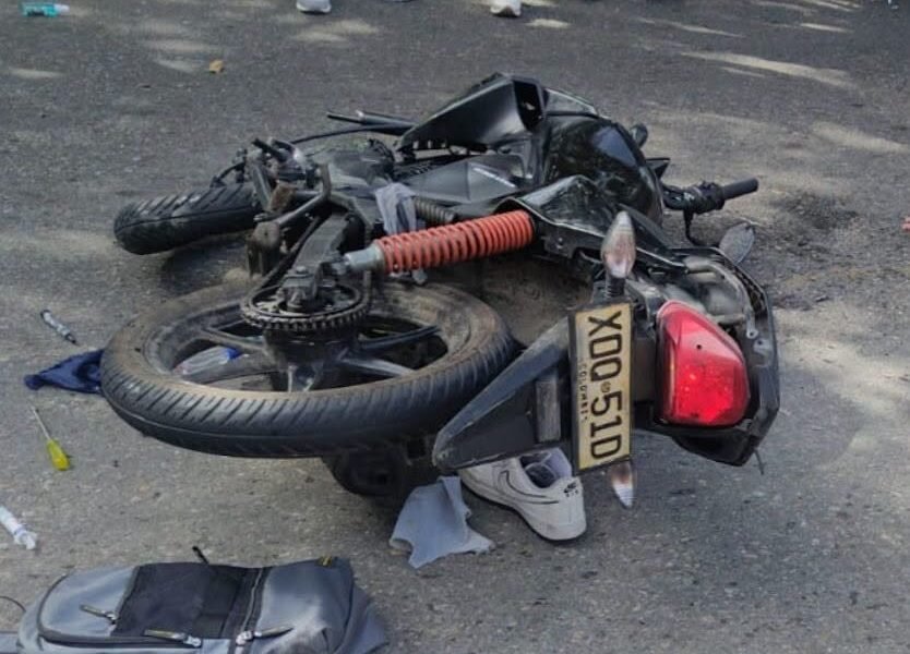 Motociclista chocó contra vehículo en vía Fortalecillas–Tello