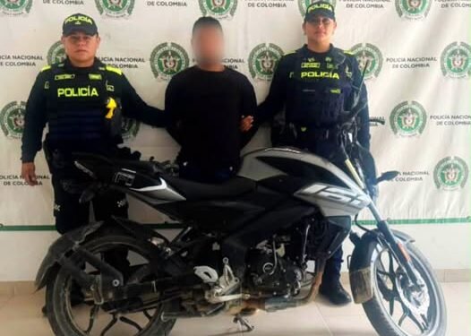 Capturan a hombre con moto sin placa en Guadalupe