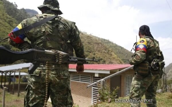 Alertan por hombres armados en zonas rurales de Tello y Baraya