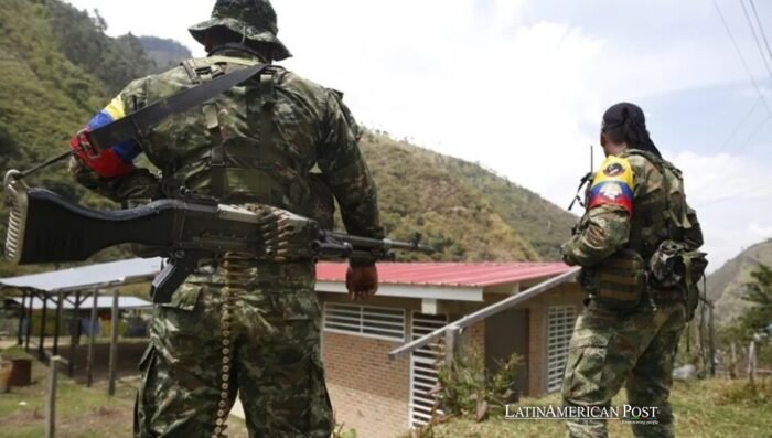 Alertan por hombres armados en zonas rurales de Tello y Baraya