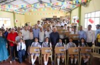Gigante recibió computadores y obras viales para el campo