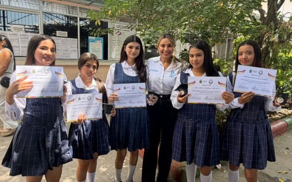 Cien estudiantes promueven la seguridad vial en Neiva