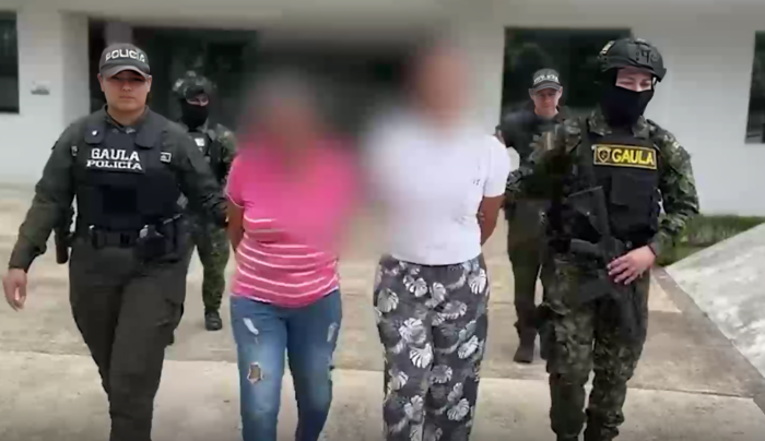 Capturan a dos mujeres por extorsión de $20 millones en Florencia